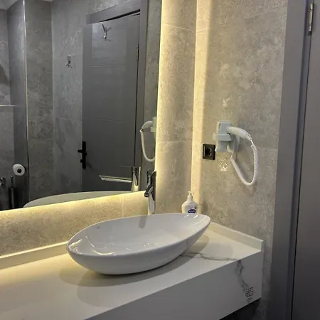 Hotel Pendik Marine 3*