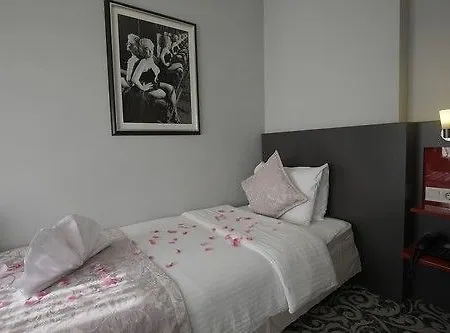 Pendik Marine מלון 3*