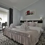 بنديك مارين فندق