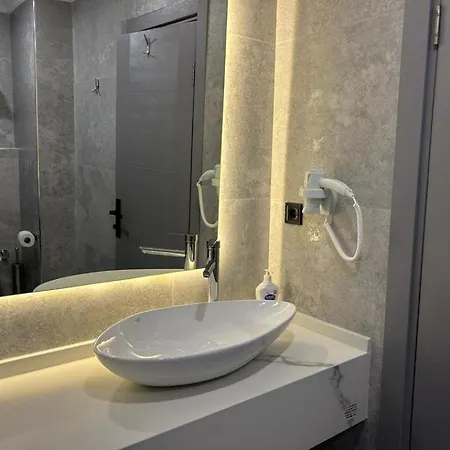 Pendik Marine Hotell 3*